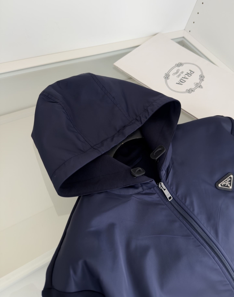 Pra*a outwear